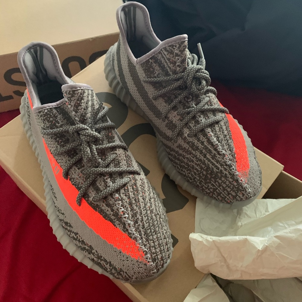 Yeezys boost sz 11